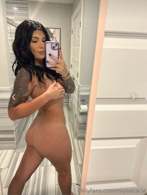 Miya Ulatowski Photo #29