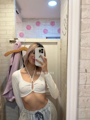 Badlovelyxx Photo #38