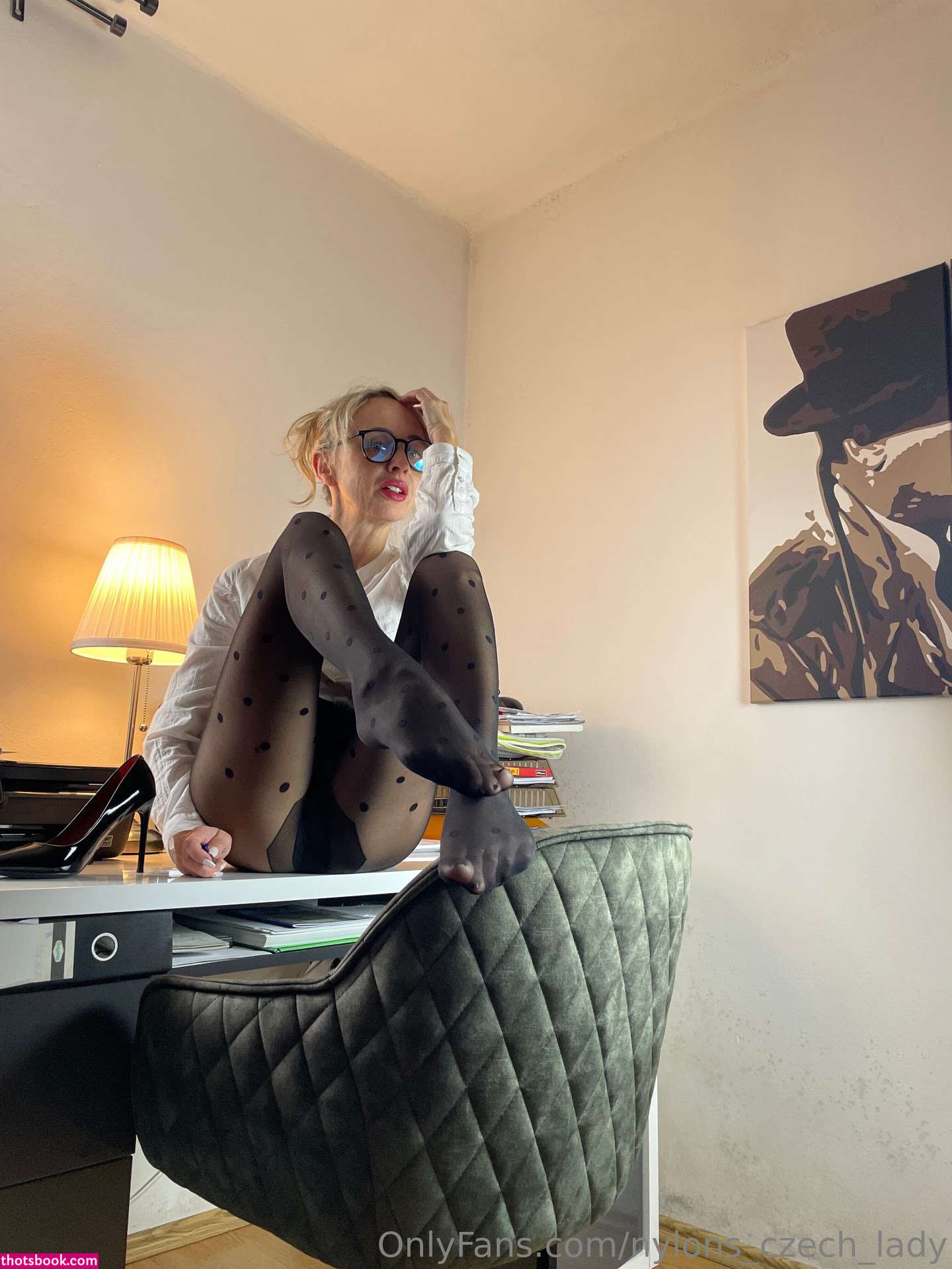 Nylons Czech Lady Photo #14