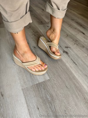 Nicole Aniston Photo #126