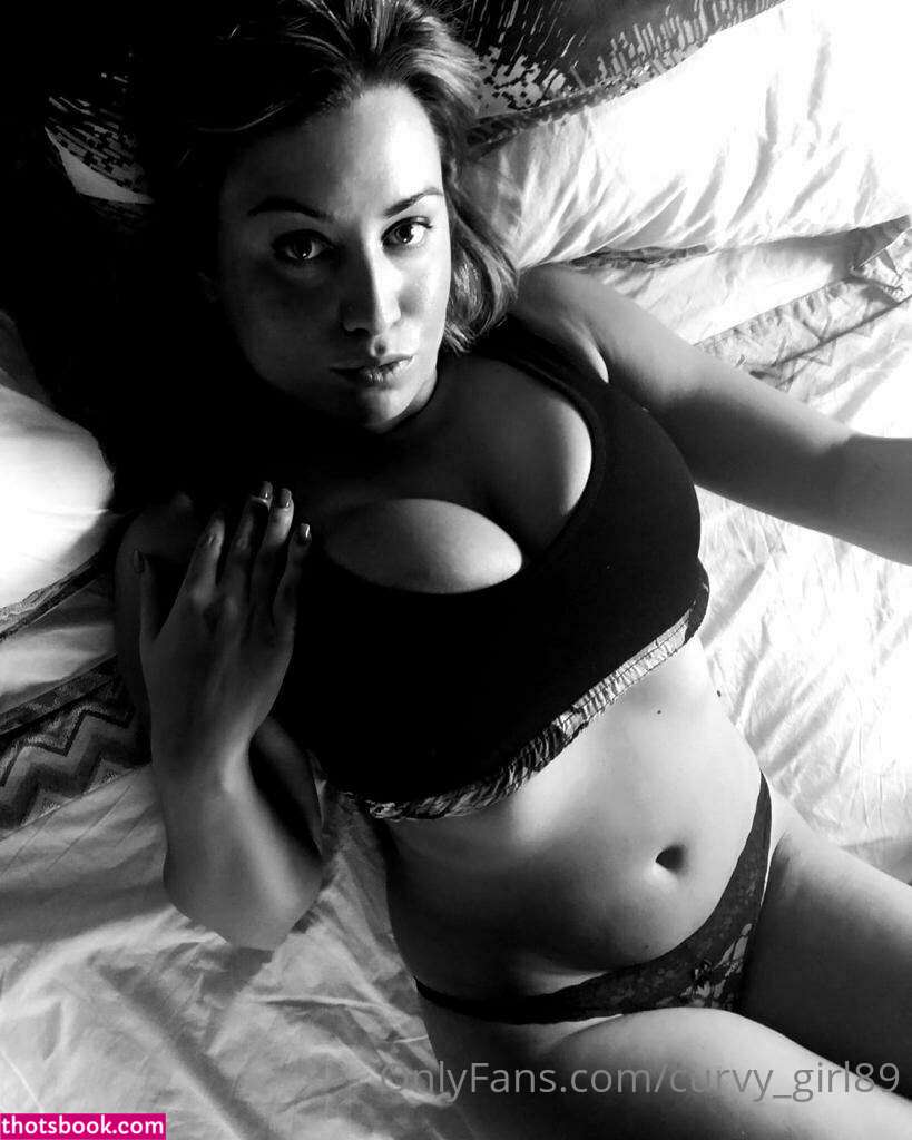 Curvygirl89 Photo #6
