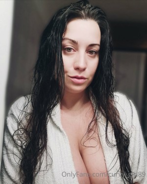 Curvygirl89 Photo #25