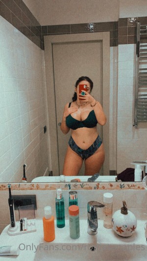 Micol Quirino Post #12