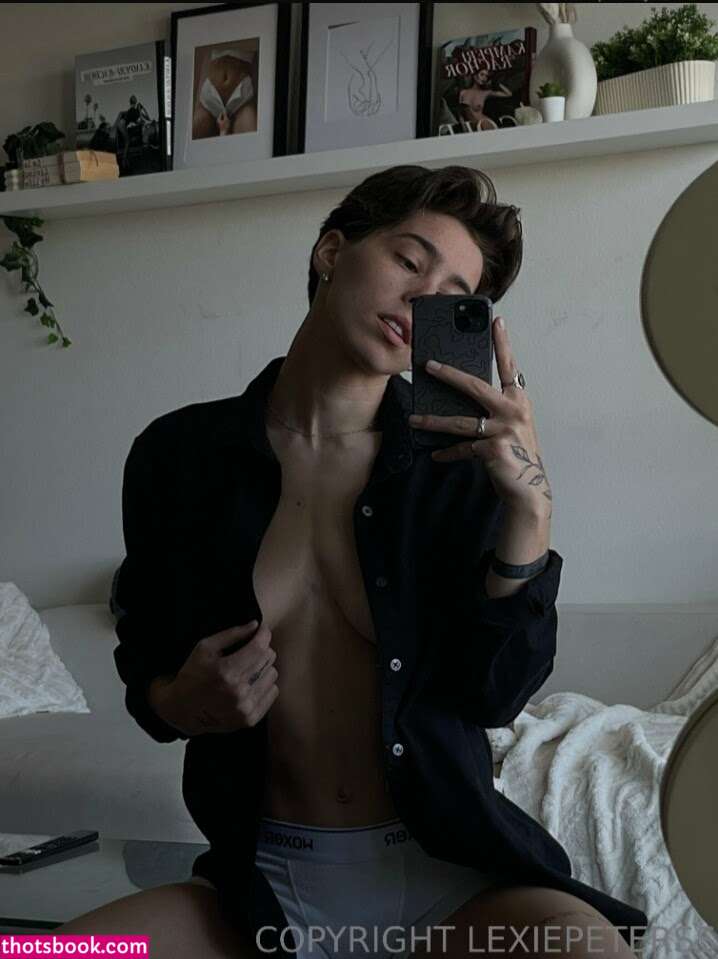 Lexiepeterss Photo #29