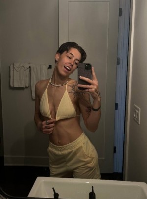 Lexiepeterss Photo #45