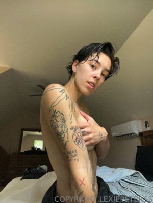 Lexiepeterss Photo #57