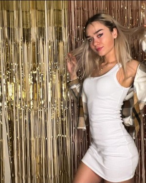 Kenna Bates Photo #174