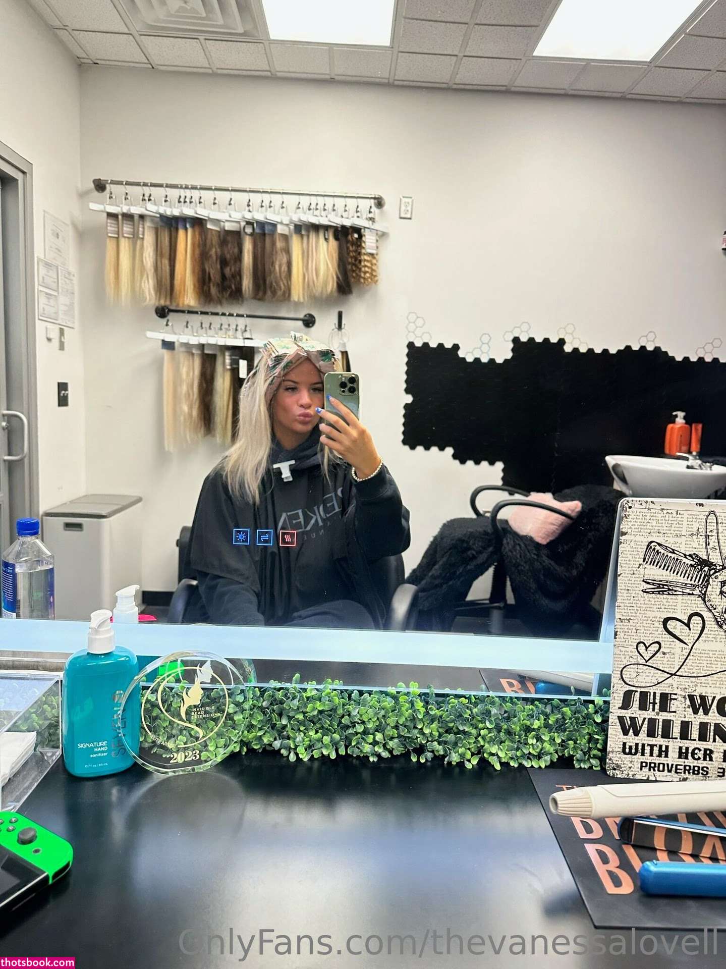 Vanessa Lovell Photo #120