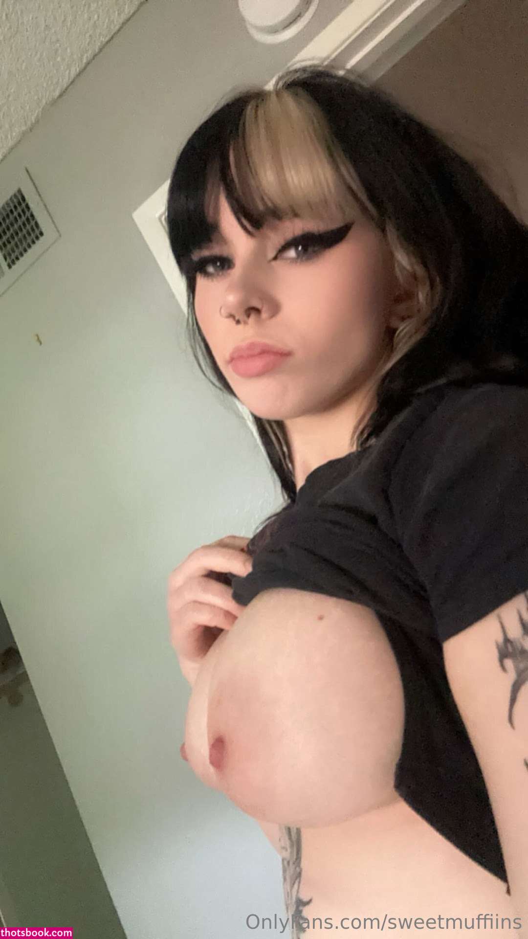 Sweetmuffiins Photo #131