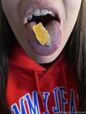 Evilcoupleofficial Photo #15