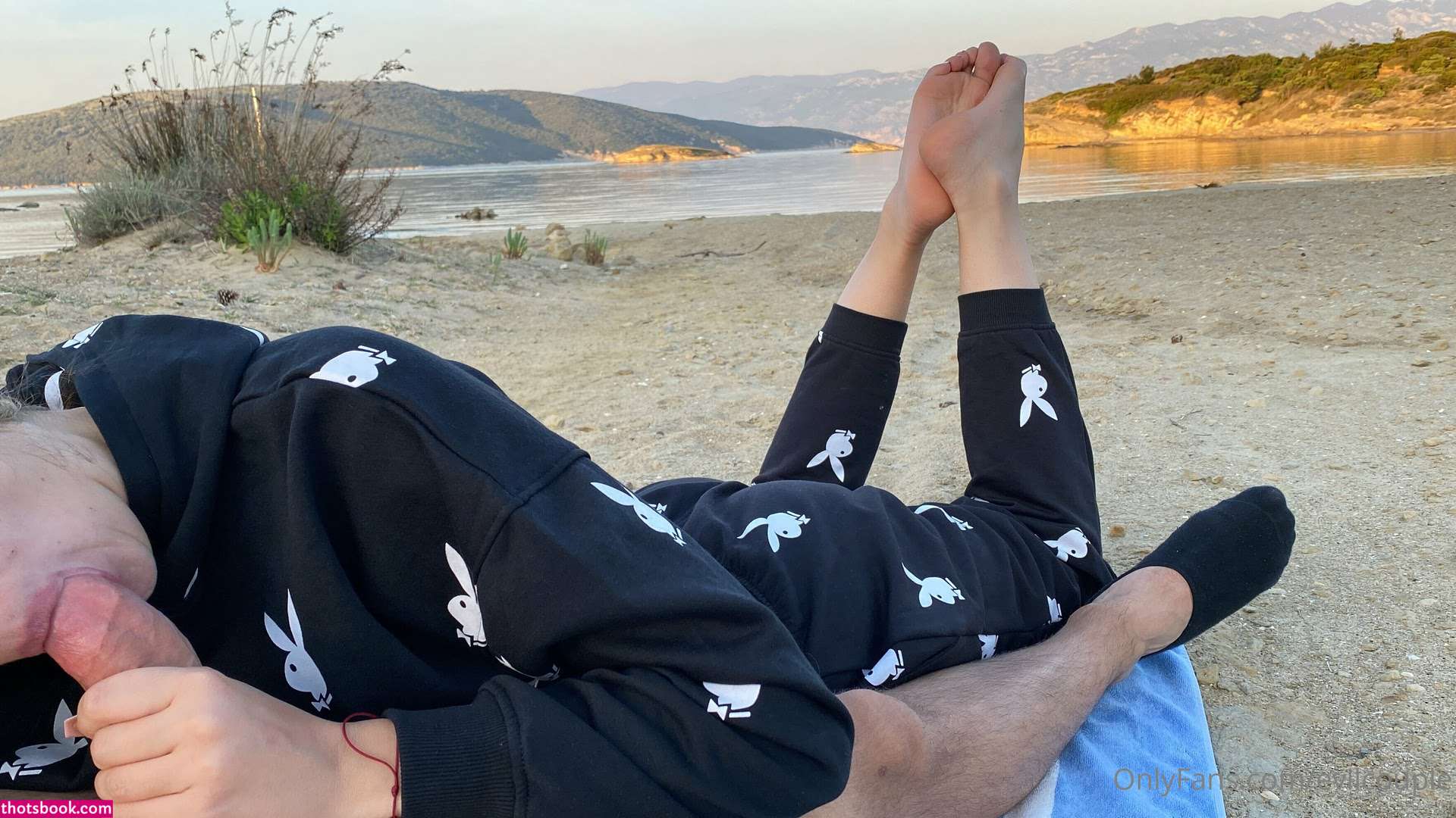 Evilcoupleofficial Photo #41