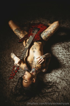 Kristy Von Kashyyyk Photo #11