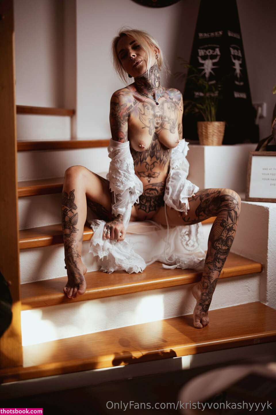 Kristy Von Kashyyyk Photo #48