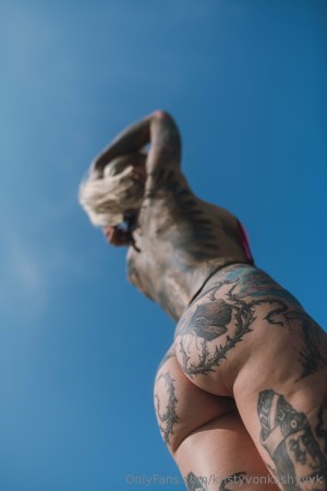 Kristy Von Kashyyyk Photo #61