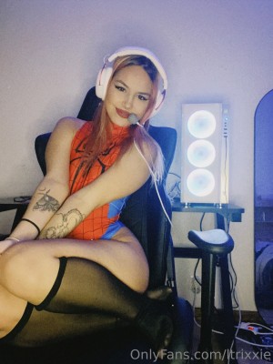ltrixxie Photo #9
