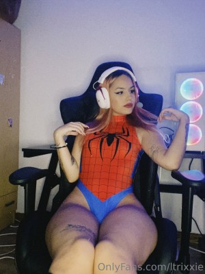 ltrixxie Photo #15