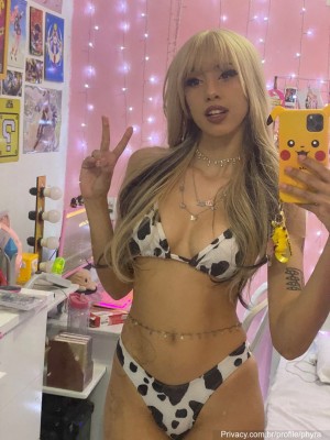 Magic Phyra Photo #10