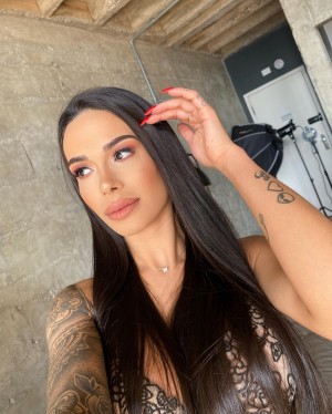 Sophi Carracini Photo #13