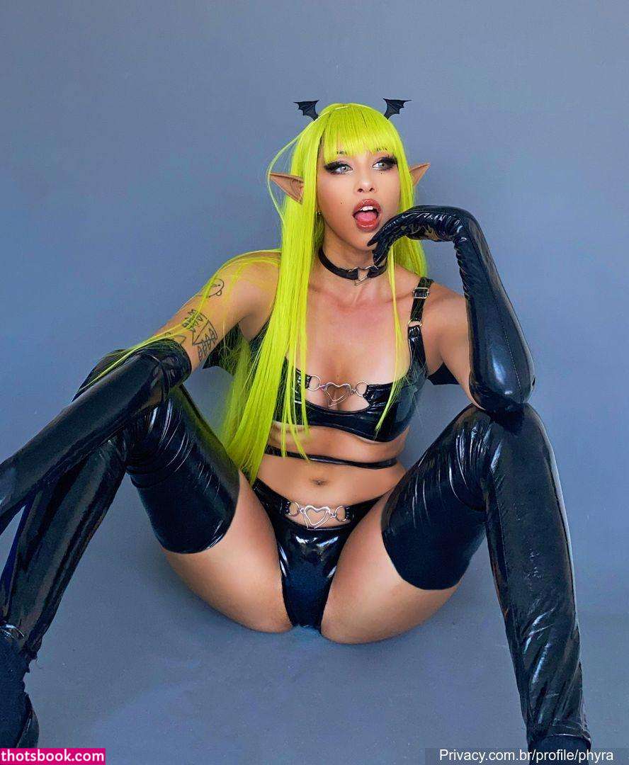 Magic Phyra Photo #52