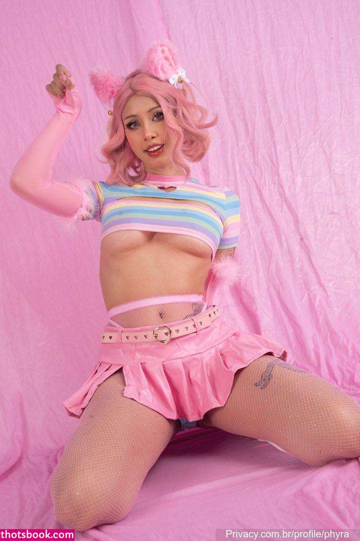 Magic Phyra Photo #89