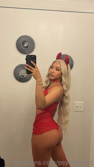 Cydney Slade Photo #19