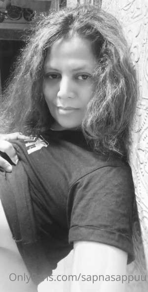 Sapna Sappu Photo #8