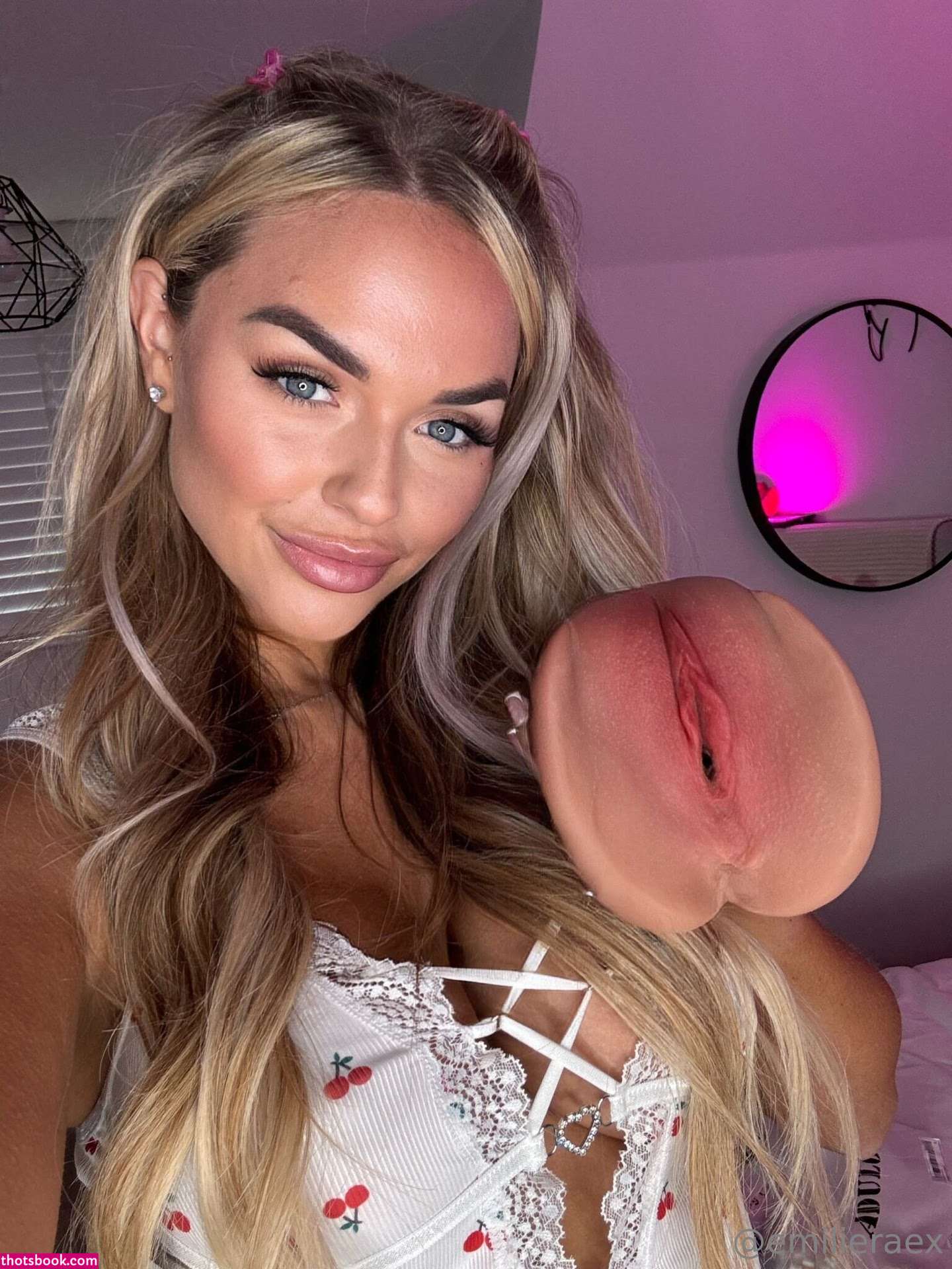 emilieraex Photo #87