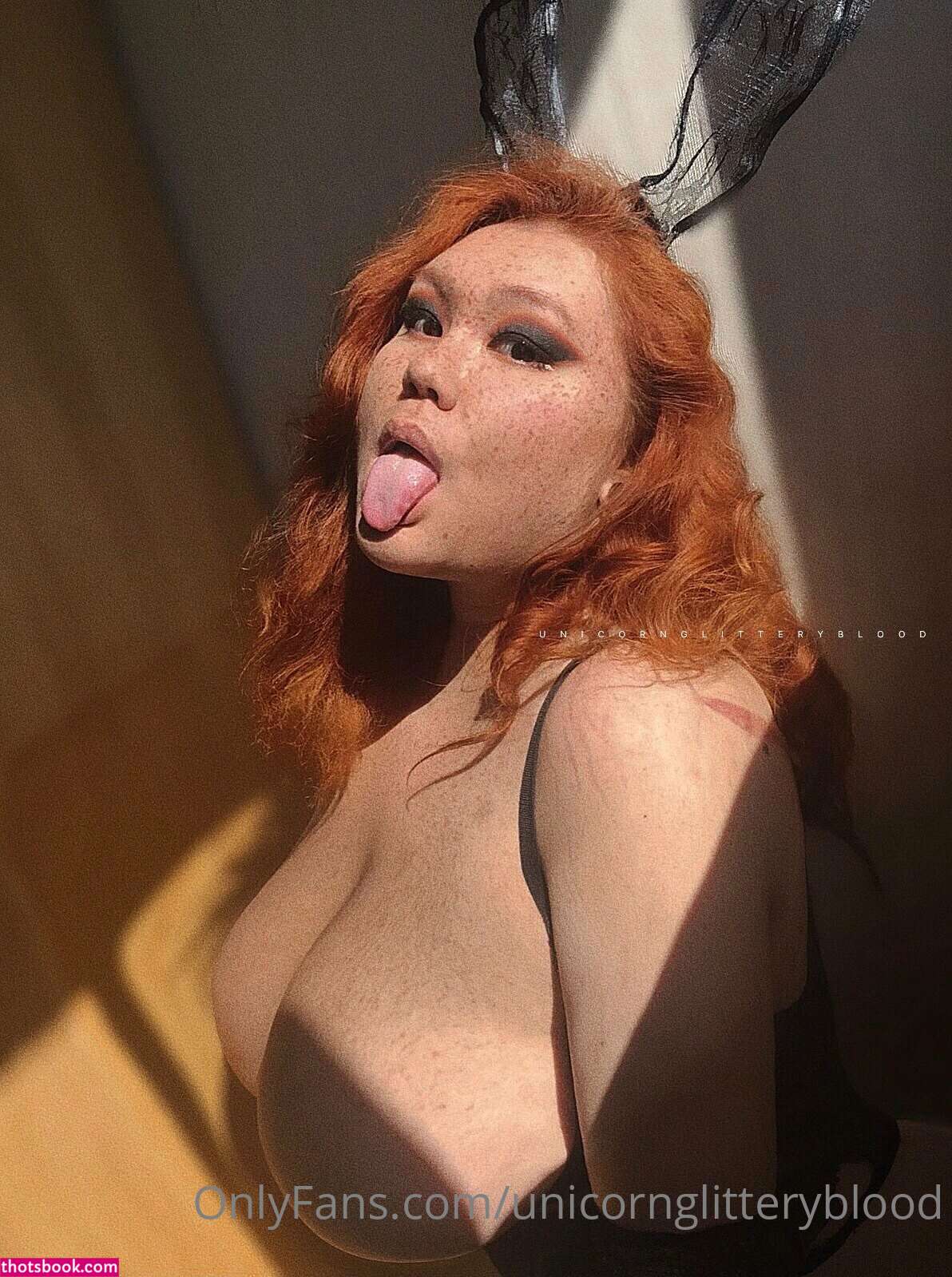 Unicornglitteryblood Photo #70