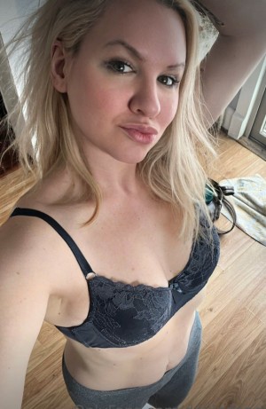 Marlyn Merlot Photo #37