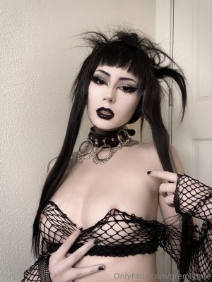 Gremlynne Photo #364