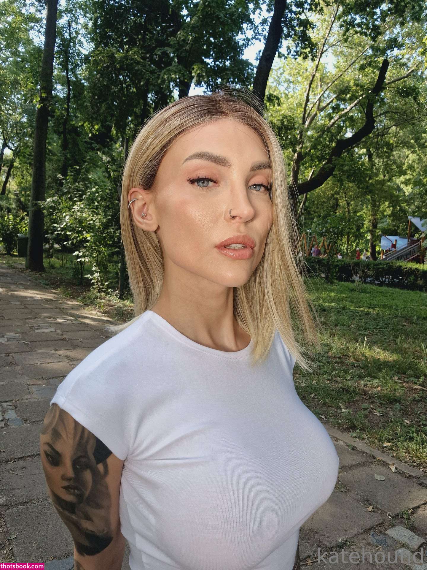 Solar Kate Photo #137