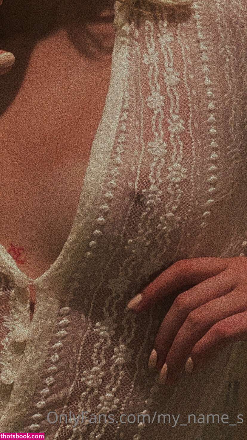 petitesofi Photo #45