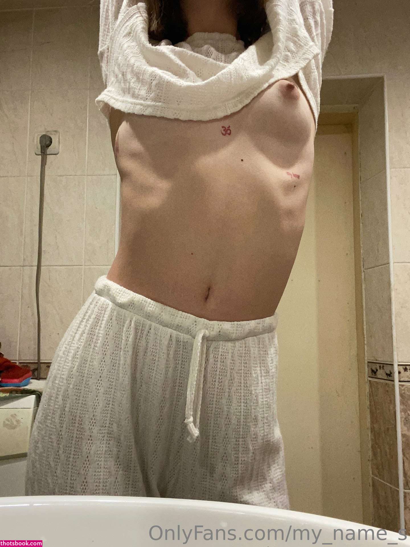 petitesofi Photo #116