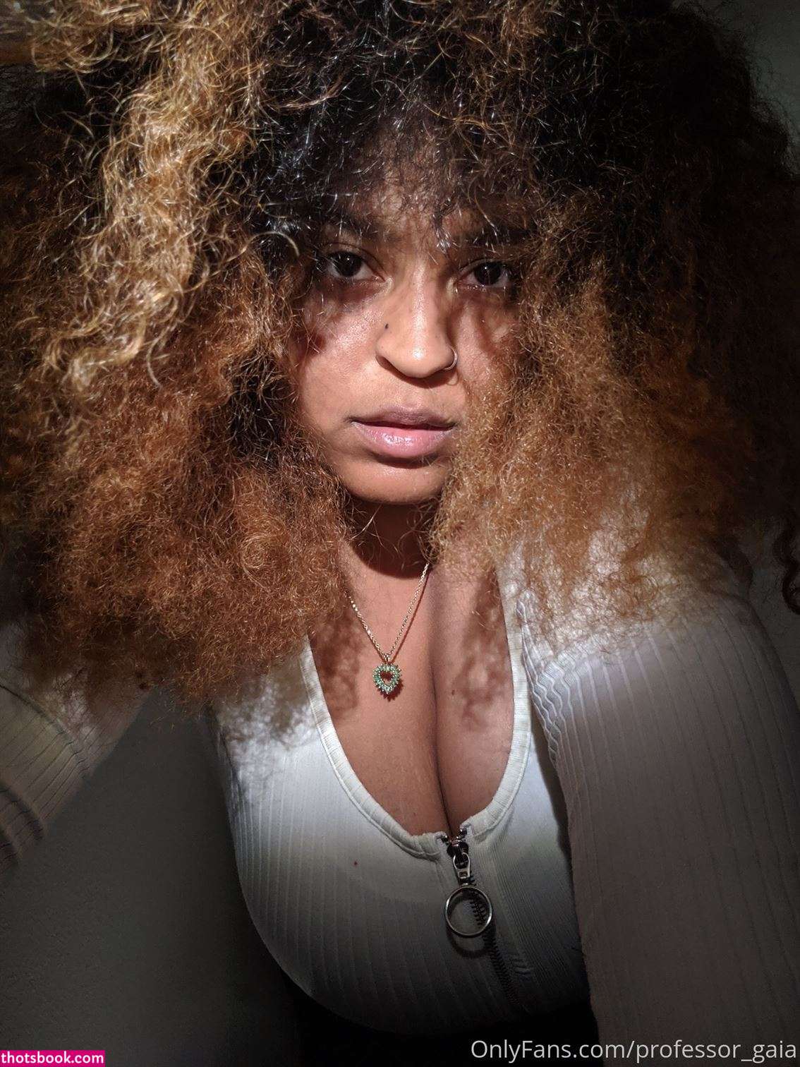 Professor Gaia Photo #24