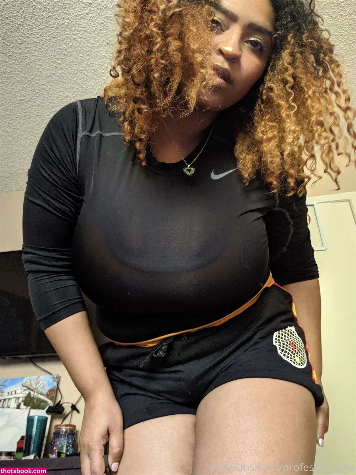 Professor Gaia Photo #27