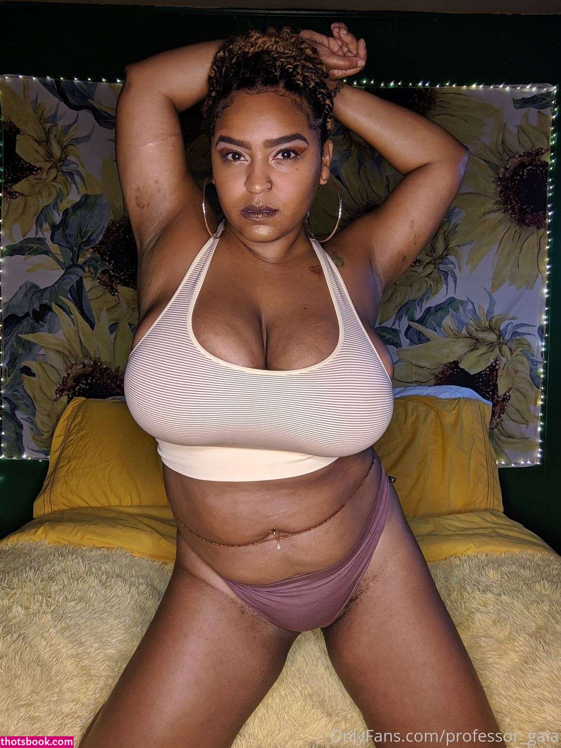 Professor Gaia Photo #68