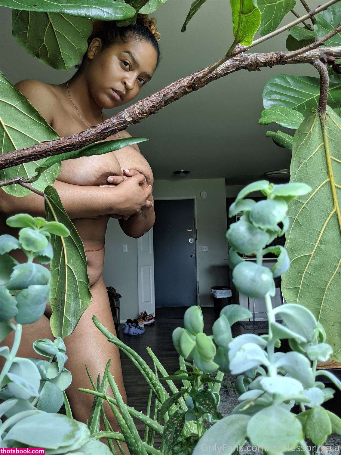 Professor Gaia Photo #81