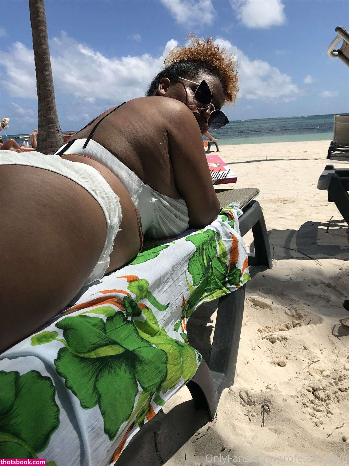 Professor Gaia Photo #88