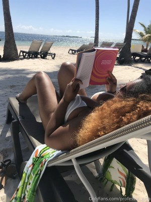 Professor Gaia Photo #90