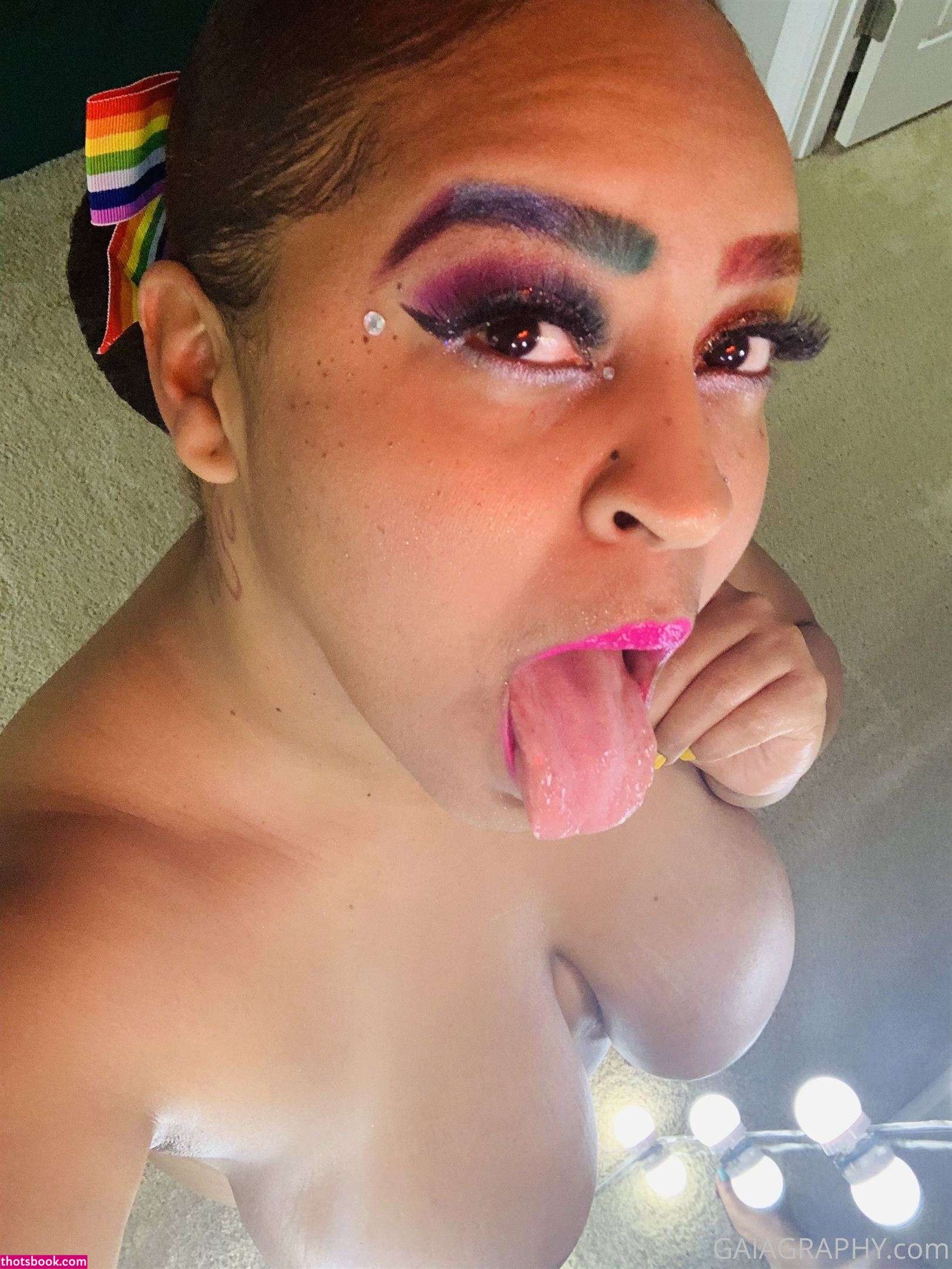 Professor Gaia Photo #110