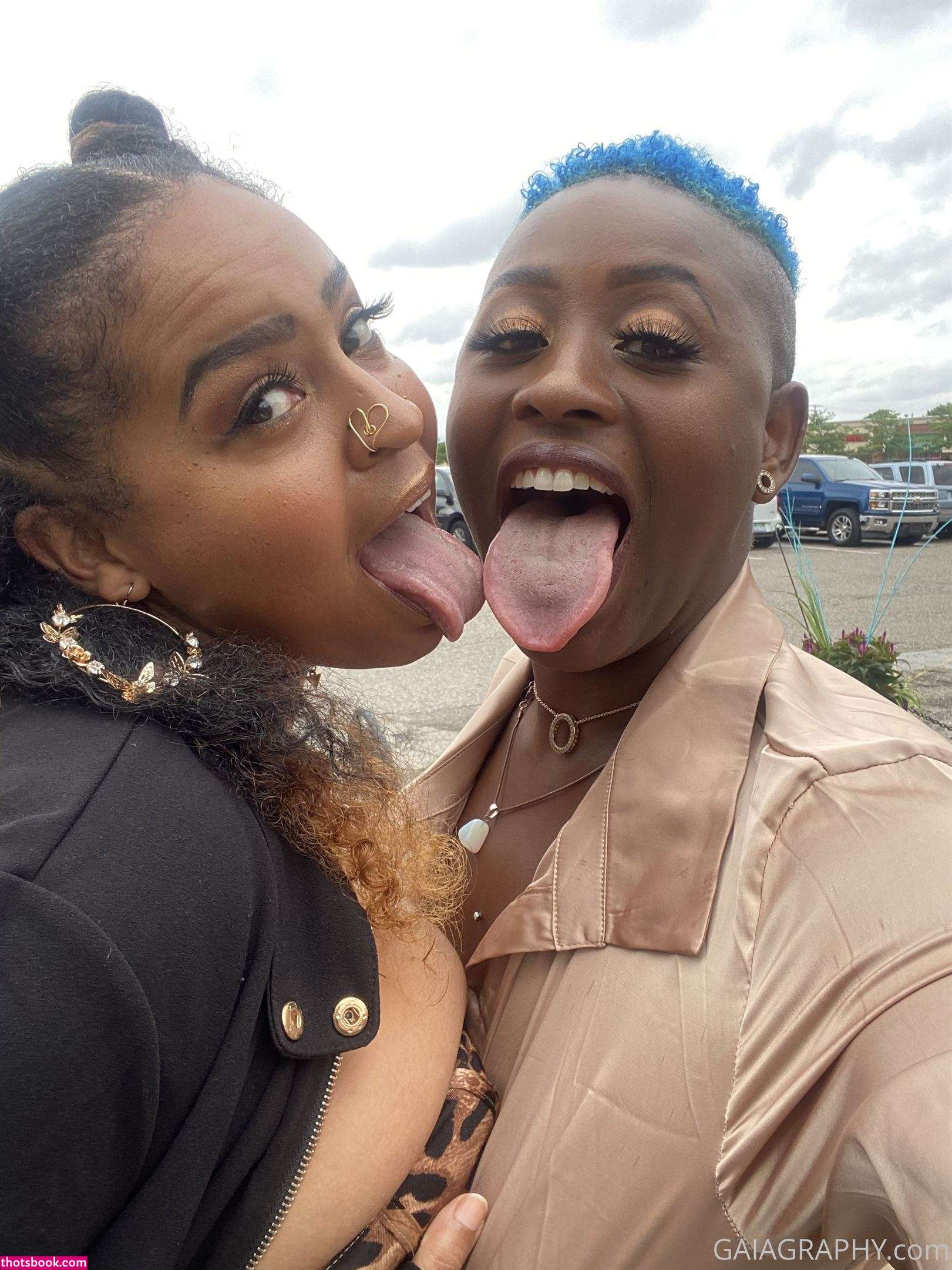 Professor Gaia Photo #128