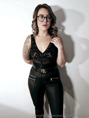 Innocenthotwifexxx Photo #9