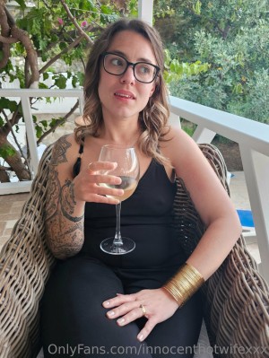 Innocenthotwifexxx Photo #18