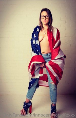 Innocenthotwifexxx Photo #38