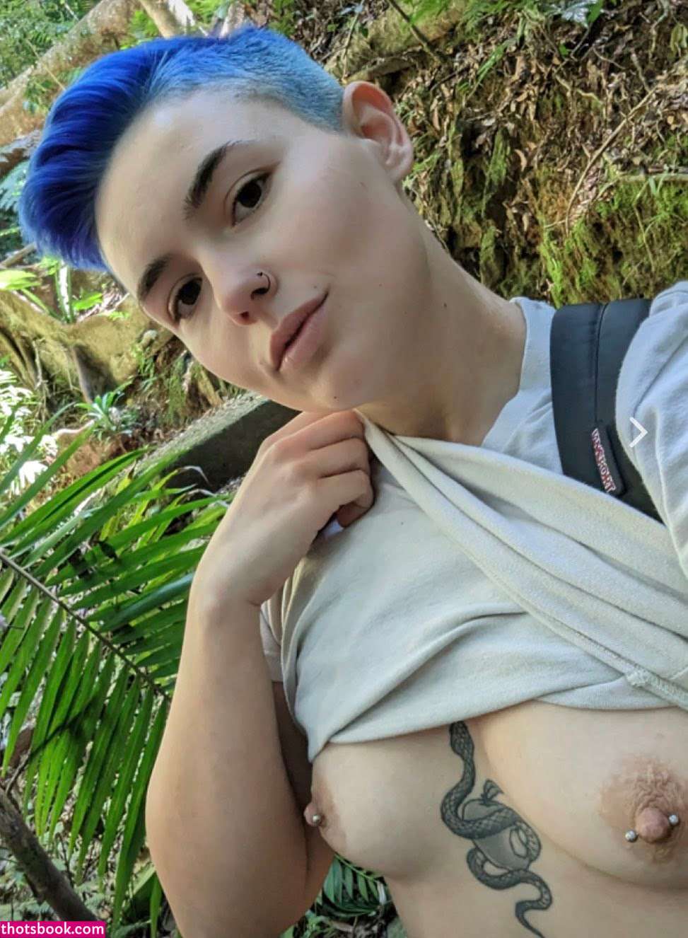 kitthebeefcake Photo #16