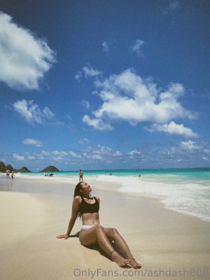 Lori Tungpalan Photo #21