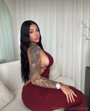 Valerie Cossette Photo #13