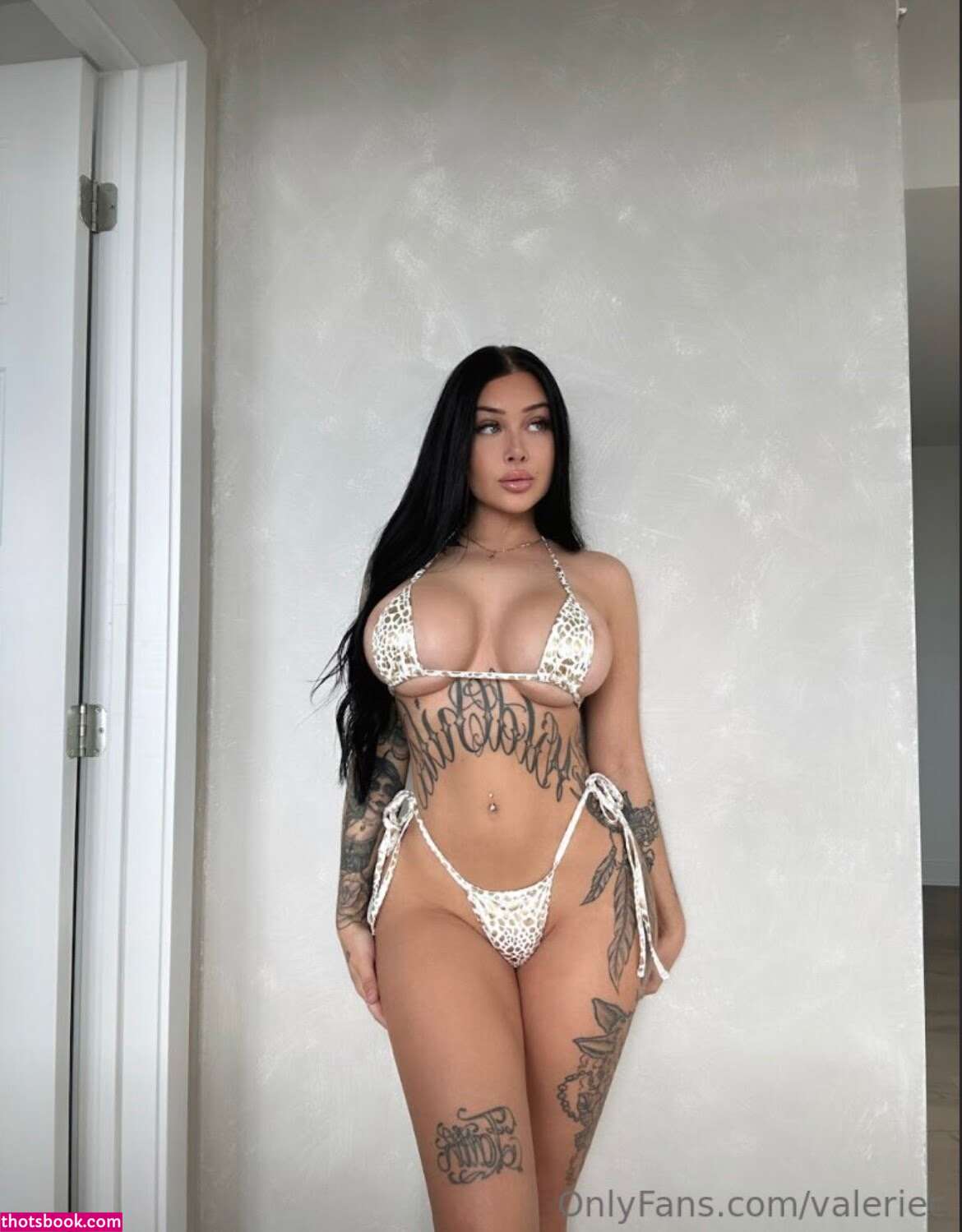 Valerie Cossette Photo #27