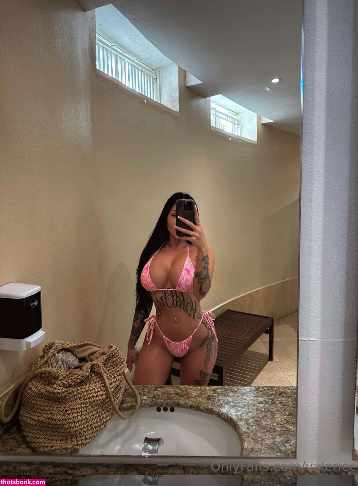 Valerie Cossette Photo #38