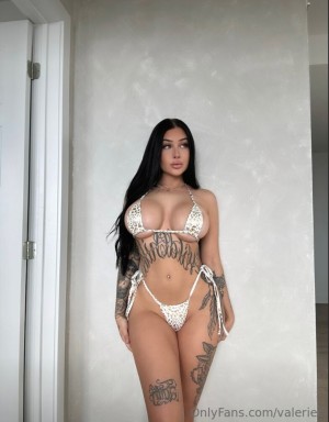 Valerie Cossette Photo #27